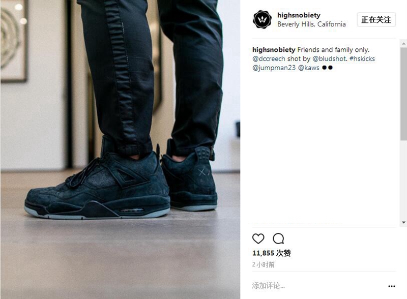 KAWS,Air Jordan 4,AJ4 不止是 Sample!Jordan Brand 副总裁上脚 KAWS x AJ4 黑色版本 KAWS,Air Jordan 4,AJ4 不止是 Sample!Jordan Brand 副总裁上脚 KAWS x AJ4 黑色版本