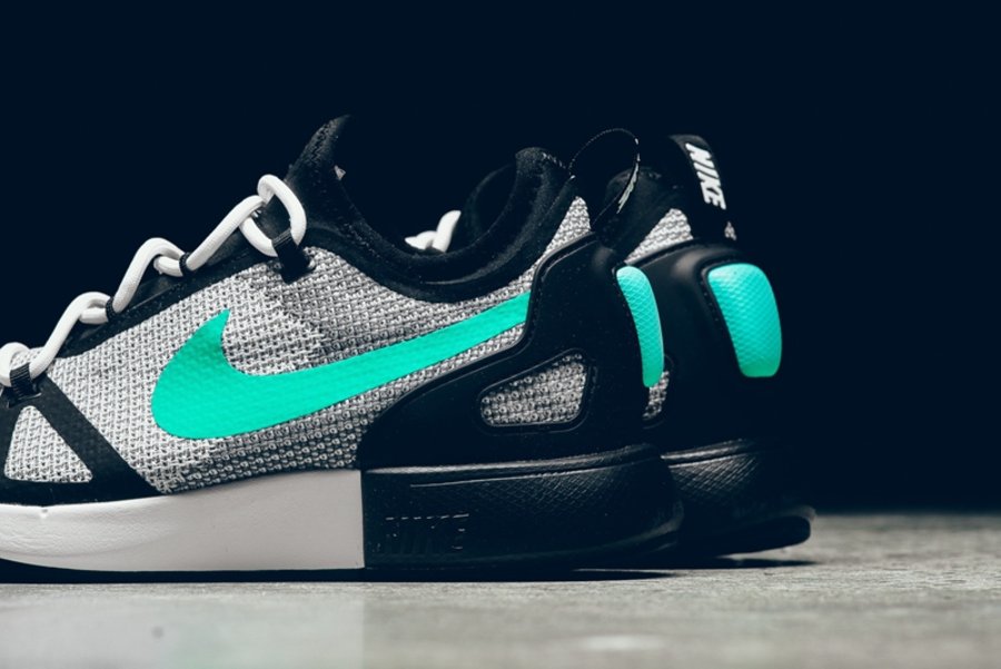 Duel Racer,Nike 颜值性能均不俗!全新 Duel Racer 现已率先登场 Duel Racer,Nike 颜值性能均不俗!全新 Duel Racer 现已率先登场