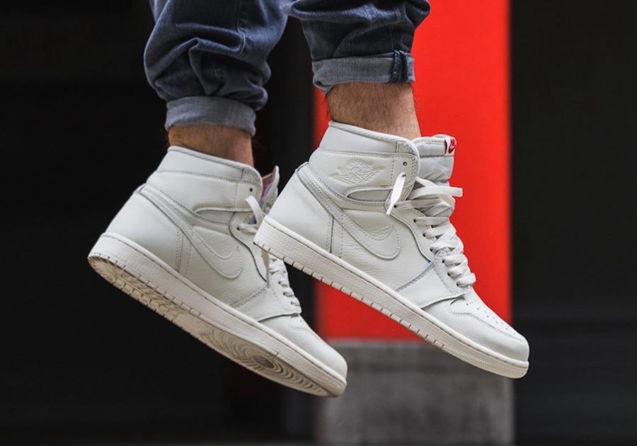 AJ1,Air Jordan 1,555088-114 经典、清爽又百搭!Air Jordan 1 “Sail” 上脚你给打几分? AJ1,Air Jordan 1,555088-114 经典、清爽又百搭!Air Jordan 1 “Sail” 上脚你给打几分?