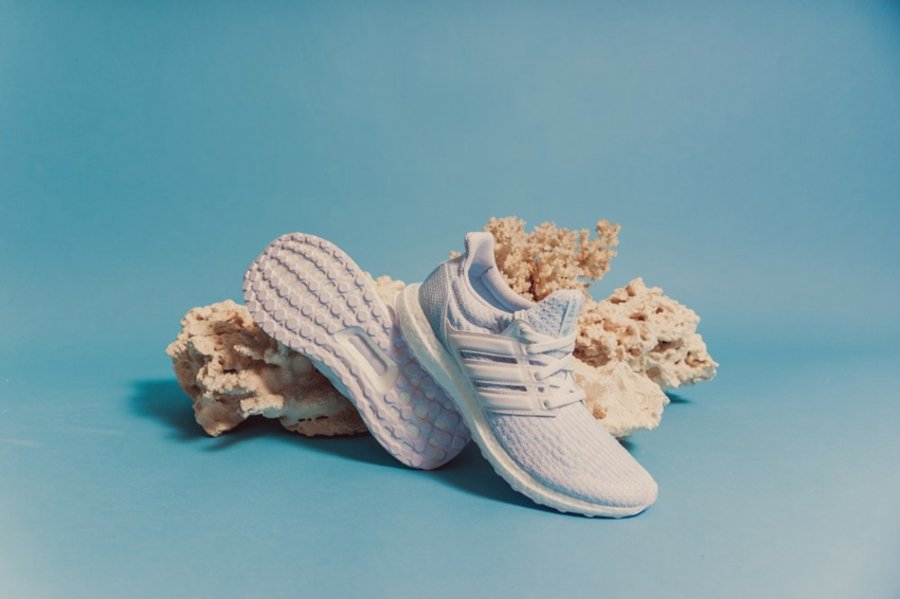 CP9685,CP9686,BY2707,adidas,Pa 环保、好看又舒适!海洋联名纯白 Parley x Ultra Boost 明日上架 CP9685,CP9686,BY2707,adidas,Pa 环保、好看又舒适!海洋联名纯白 Parley x Ultra Boost 明日上架