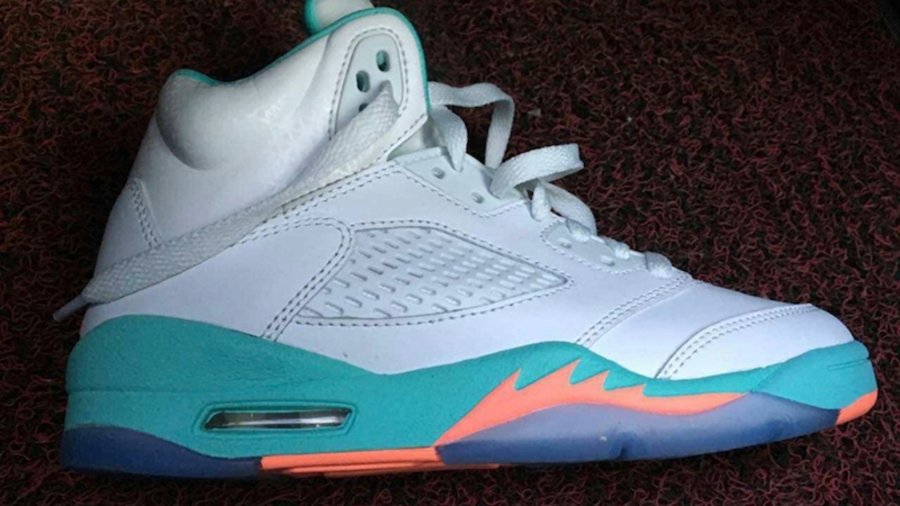 Air Jordan 5 GS,AJ5,Deadly Pin 女生专属的精品配色!两款 Air Jordan 5 GS 实物表现不俗 Air Jordan 5 GS,AJ5,Deadly Pin 女生专属的精品配色!两款 Air Jordan 5 GS 实物表现不俗
