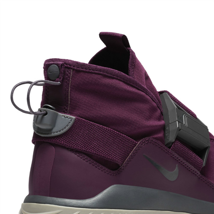 Nike,Komyuter PRM,921664-600 机能防水!紫红色 NikeLab Komyuter PRM 现已发售 Nike,Komyuter PRM,921664-600 机能防水!紫红色 NikeLab Komyuter PRM 现已发售
