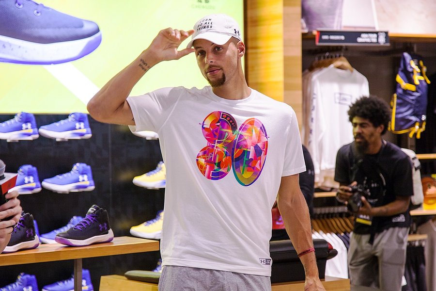 Under Armour,Curry 当库里兄弟遇上 “海尔兄弟”,这还不是最爆炸的! Under Armour,Curry 当库里兄弟遇上 “海尔兄弟”,这还不是最爆炸的!