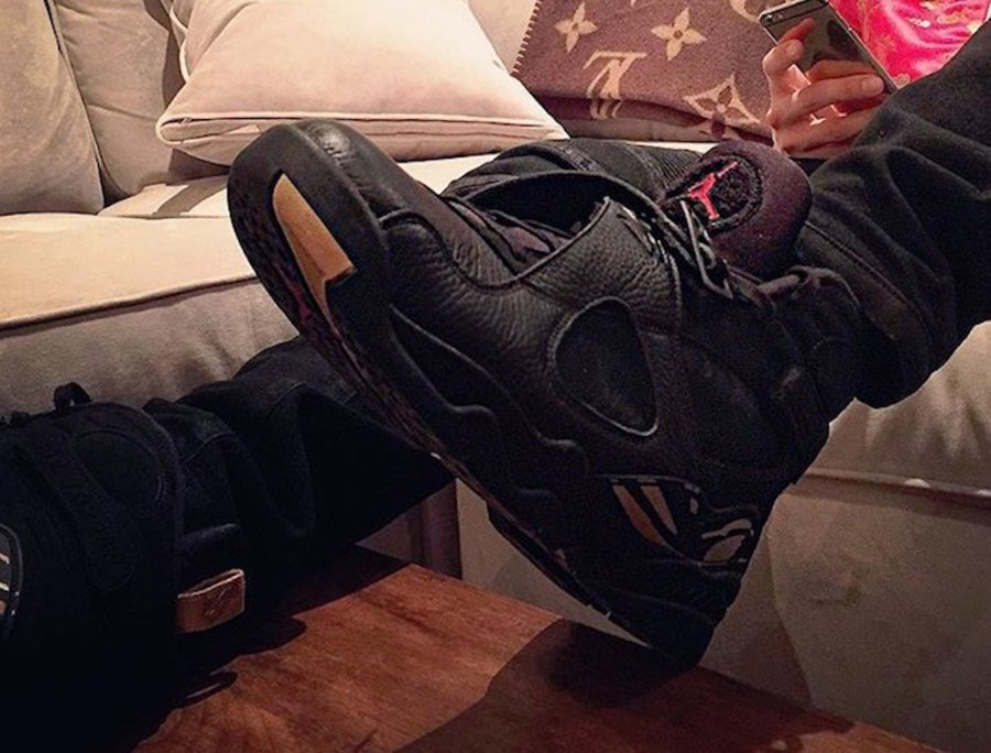 OVO,Air Jordan 8,AA1239-135,AA 发售日期公布!黑白金两款配色 OVO x Air Jordan 8 明年登场 OVO,Air Jordan 8,AA1239-135,AA 发售日期公布!黑白金两款配色 OVO x Air Jordan 8 明年登场