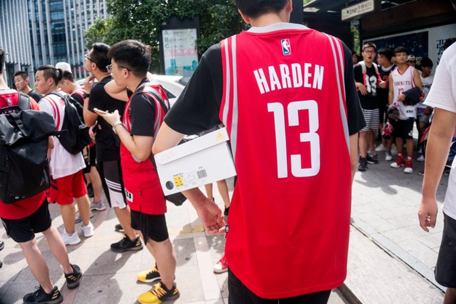 Harden,adidas 你将有机会获得亲签球衣!哈登 “创异觉醒” 杭州站回顾 Harden,adidas 你将有机会获得亲签球衣!哈登 “创异觉醒” 杭州站回顾