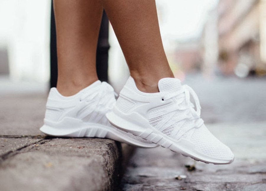 adidas,EQT Racing ADV,Triple W 讨巧 “小白鞋”!这双 EQT 家族中的新品颜值不俗 adidas,EQT Racing ADV,Triple W 讨巧 “小白鞋”!这双 EQT 家族中的新品颜值不俗