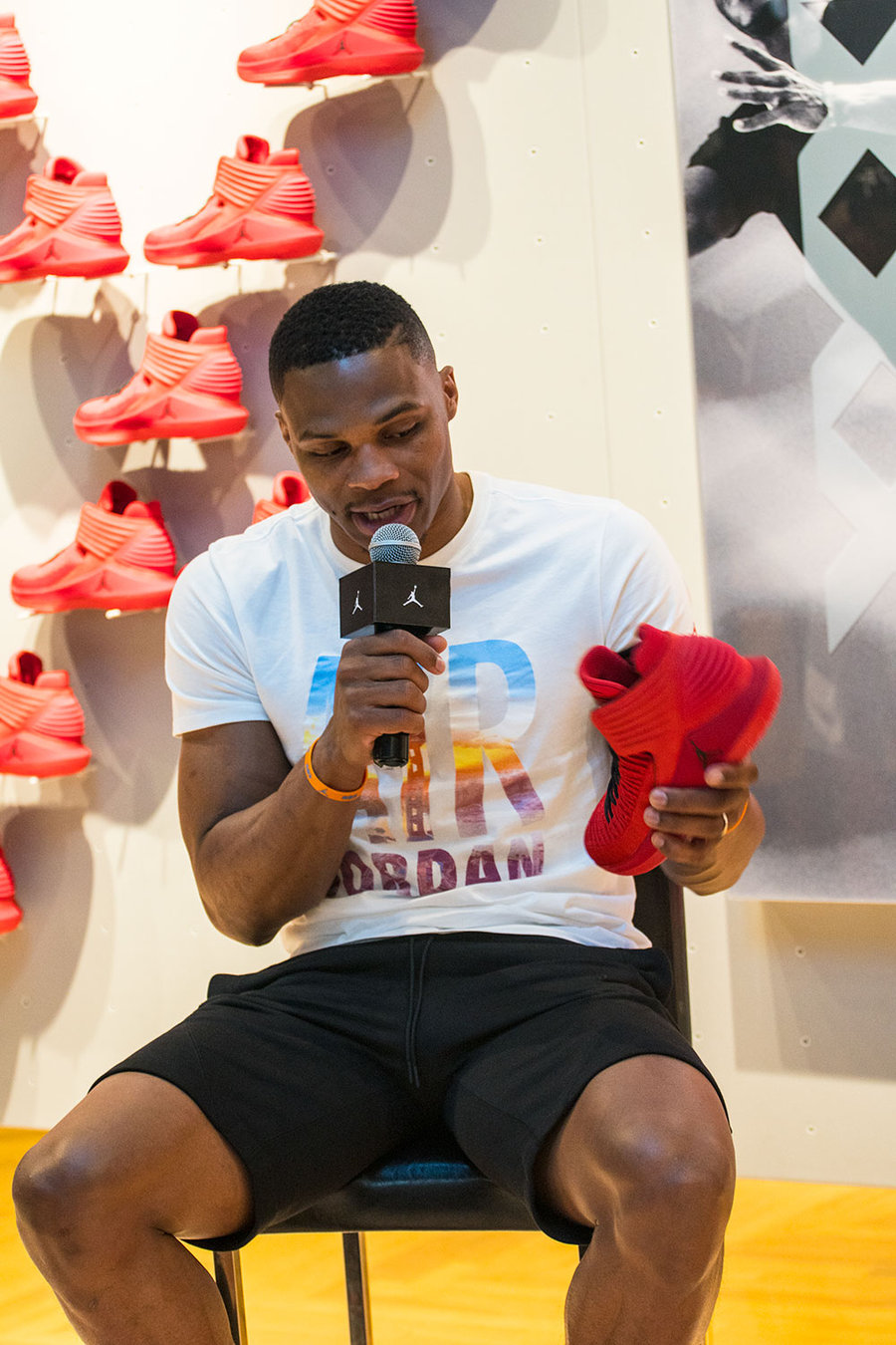 AJ32,Air Jordan 32 “飞翔之旅” 上海站!威少现场传授 Jordan 球鞋搭配经验! AJ32,Air Jordan 32 “飞翔之旅” 上海站!威少现场传授 Jordan 球鞋搭配经验!