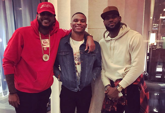 詹姆斯在纽约时装周中穿了什么鞋?让大家如此