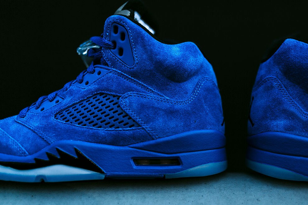 AJ5,Air Jordan 5,136027-401 月底发售!蓝麂皮 Air Jordan 5 全新美图欣赏 AJ5,Air Jordan 5,136027-401 月底发售!蓝麂皮 Air Jordan 5 全新美图欣赏