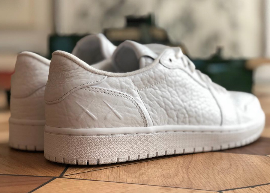 AJ1,Air Jordan 1 Low NS 刚刚,KAWS 本人晒出了一双全新的 Air Jordan 联名鞋! AJ1,Air Jordan 1 Low NS 刚刚,KAWS 本人晒出了一双全新的 Air Jordan 联名鞋!