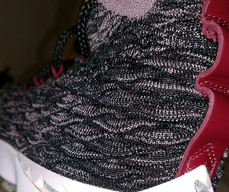 Nike,LeBron 15,897648-003 俄亥俄的骄傲!全新配色 LeBron 15 实物曝光 Nike,LeBron 15,897648-003 俄亥俄的骄傲!全新配色 LeBron 15 实物曝光