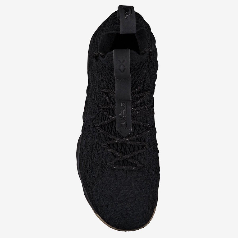 Nike,LeBron 15,897648-300 传统配色现身!黑生胶 LeBron 15 实物曝光 Nike,LeBron 15,897648-300 传统配色现身!黑生胶 LeBron 15 实物曝光