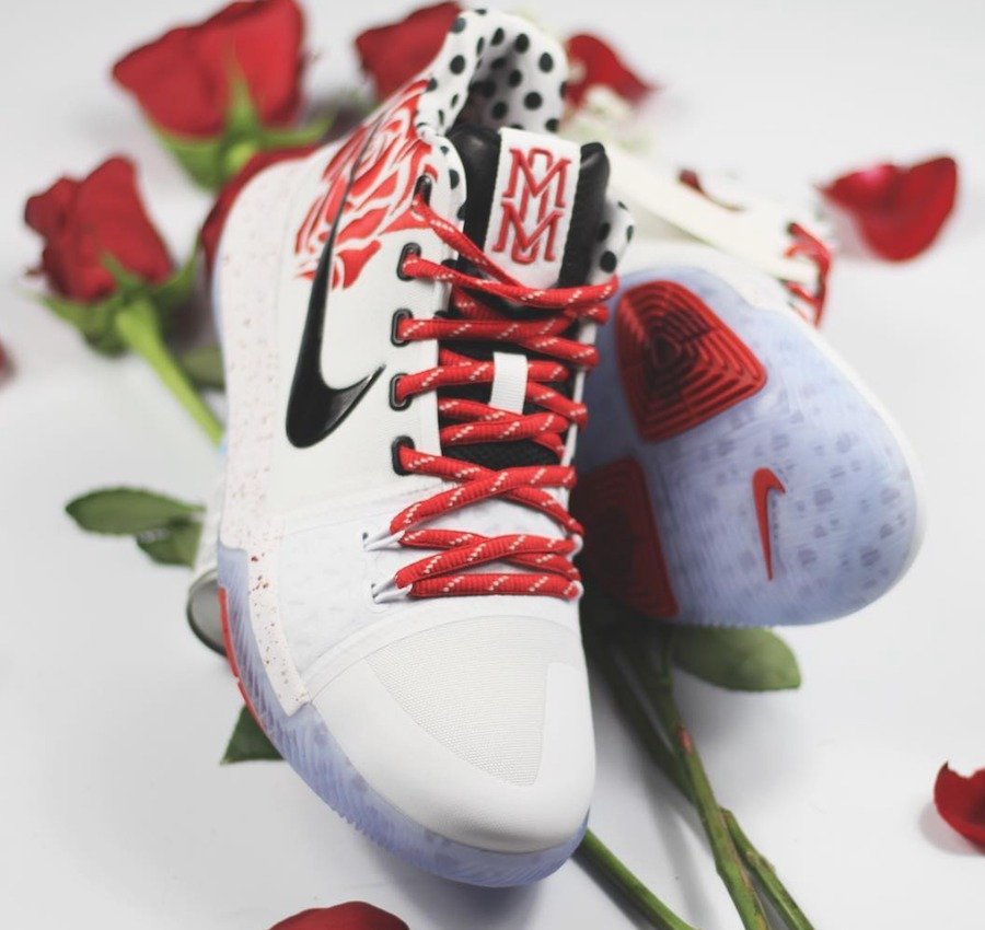 Nike,Sneaker Room,Kyrie 3 欧文赛场上脚的 Sneaker Room x Kyrie 3 实物近览 Nike,Sneaker Room,Kyrie 3 欧文赛场上脚的 Sneaker Room x Kyrie 3 实物近览