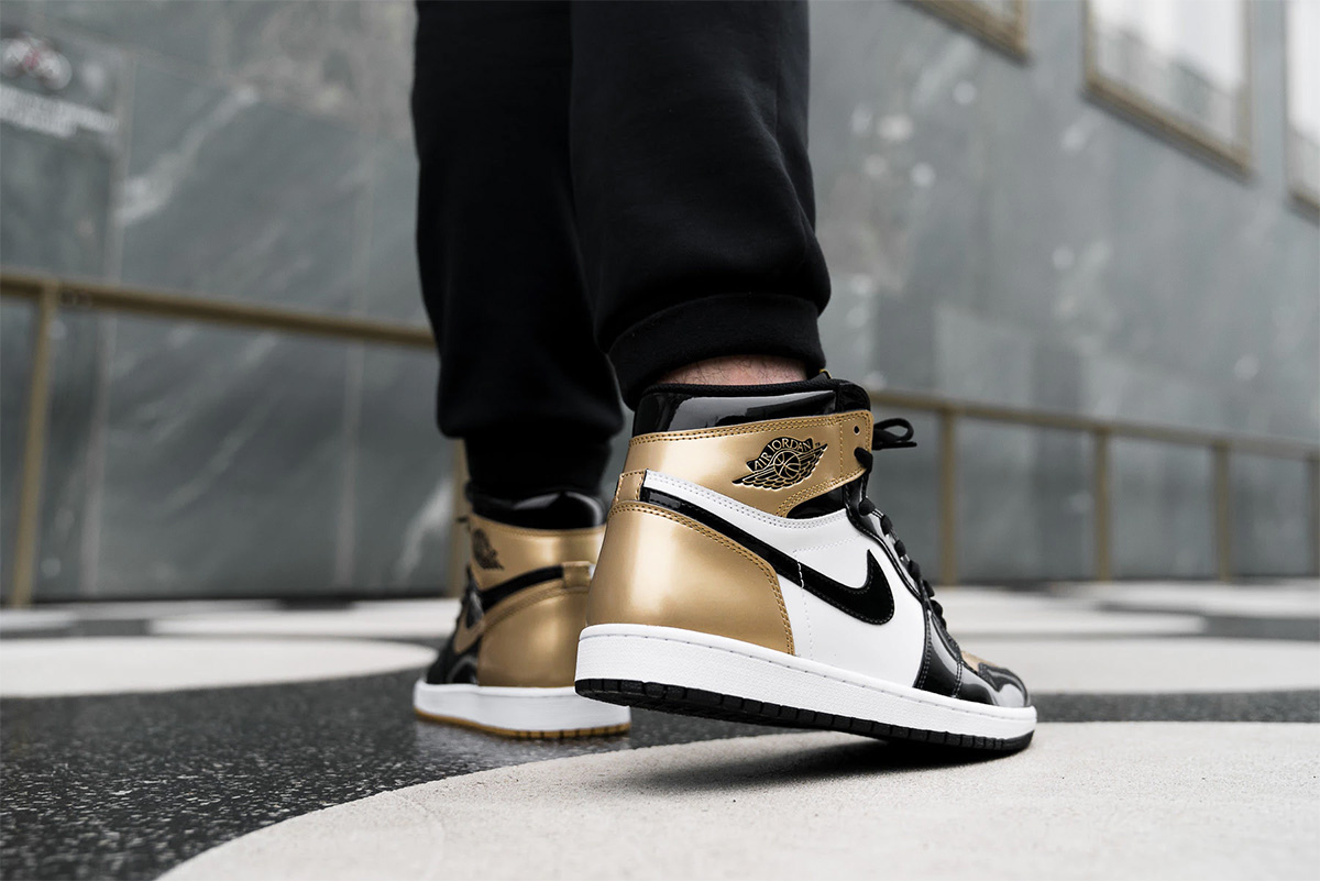 861428-001,AJ1,Air Jordan 1 861428-001AJ1 上脚气质确实不凡!黑金 Air Jordan 1 Top 3 下周一正式发售 861428-001,AJ1,Air Jordan 1 861428-001AJ1 上脚气质确实不凡!黑金 Air Jordan 1 Top 3 下周一正式发售