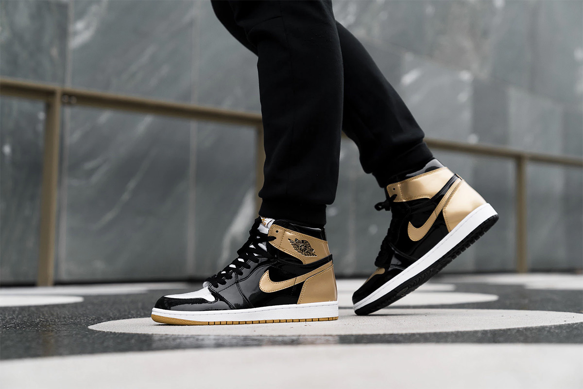 861428-001,AJ1,Air Jordan 1 861428-001AJ1 上脚气质确实不凡!黑金 Air Jordan 1 Top 3 下周一正式发售 861428-001,AJ1,Air Jordan 1 861428-001AJ1 上脚气质确实不凡!黑金 Air Jordan 1 Top 3 下周一正式发售