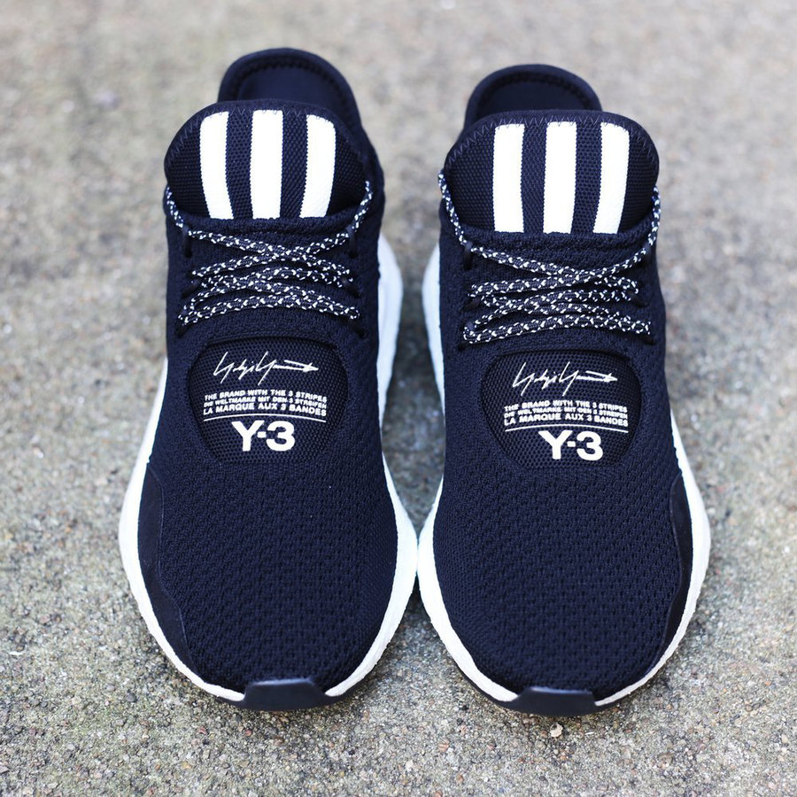 Y-3,Saikou 黑白配色的典范!全新鞋款 Y-3 Saikou 现已发售 Y-3,Saikou 黑白配色的典范!全新鞋款 Y-3 Saikou 现已发售