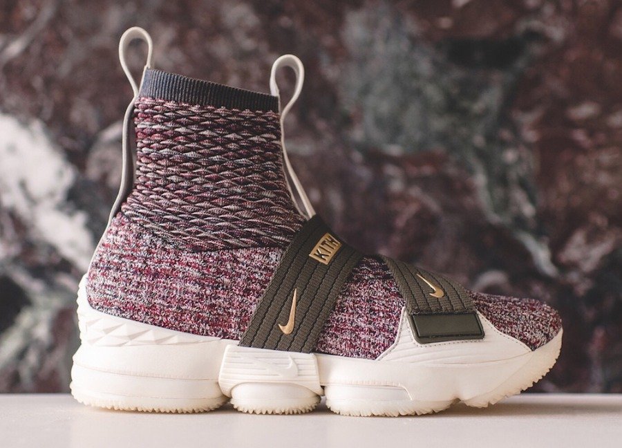 KITH,Nike,LeBron 15 一双鞋三种穿法!绑带版 KITH x Nike LeBron 15 美图欣赏 KITH,Nike,LeBron 15 一双鞋三种穿法!绑带版 KITH x Nike LeBron 15 美图欣赏