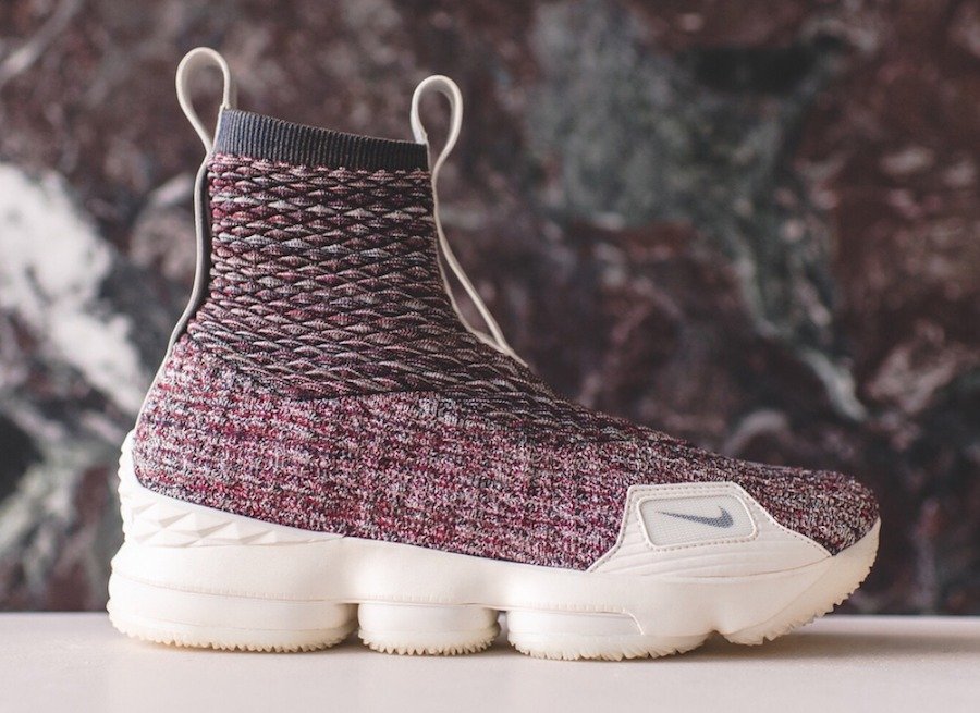 KITH,Nike,LeBron 15 一双鞋三种穿法!绑带版 KITH x Nike LeBron 15 美图欣赏 KITH,Nike,LeBron 15 一双鞋三种穿法!绑带版 KITH x Nike LeBron 15 美图欣赏