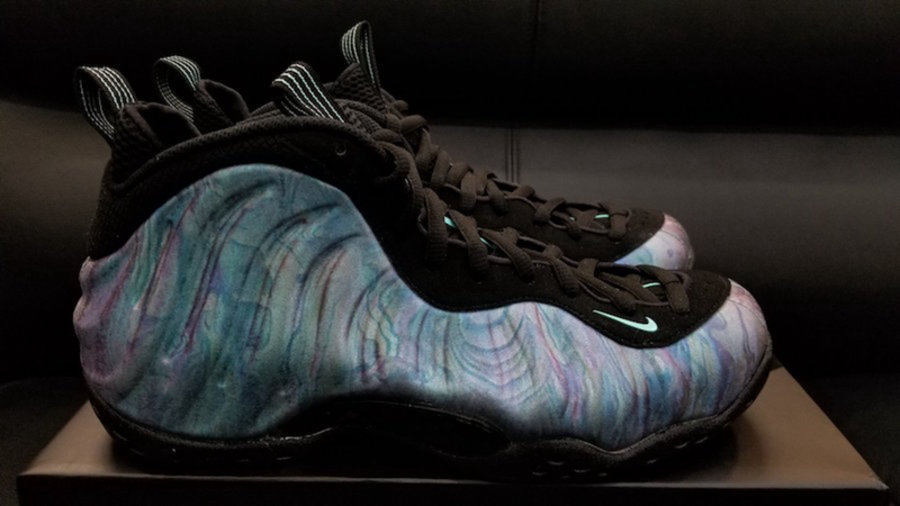 575420-009,Nike,Air Foamposite 多角度实物细节释出!闪耀夺目 “鲍鱼喷” 本月强劲登场 575420-009,Nike,Air Foamposite 多角度实物细节释出!闪耀夺目 “鲍鱼喷” 本月强劲登场