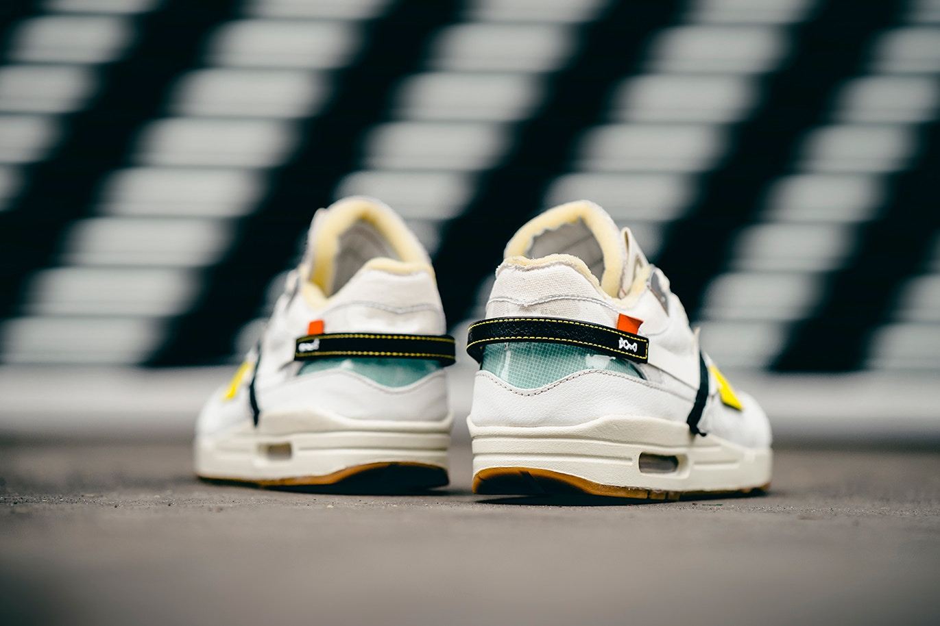 OFF-WHITE,Air Max 1,bespoke_in 这个 OFF-WHITE x Nike Air Max 1 全球只有 33 双! OFF-WHITE,Air Max 1,bespoke_in 这个 OFF-WHITE x Nike Air Max 1 全球只有 33 双!