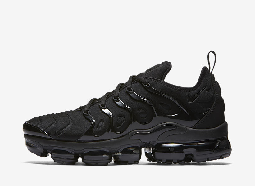 Air VaporMax Plus,Nike,Triple 全新合体鞋型!纯黑 Air VaporMax Plus 现已上架发售 Air VaporMax Plus,Nike,Triple 全新合体鞋型!纯黑 Air VaporMax Plus 现已上架发售