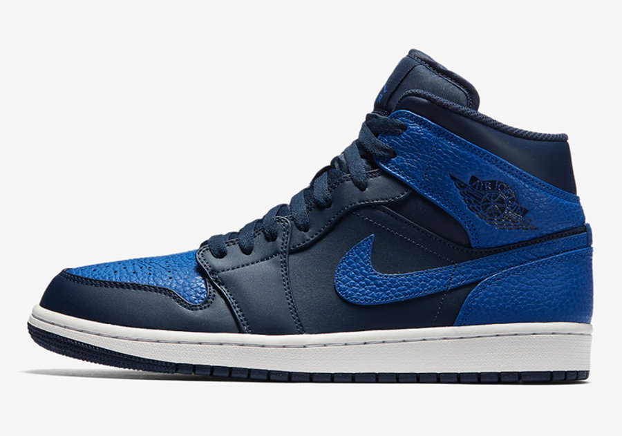 Air Jordan 1 Mid,AJ1,554724-41 黑蓝装扮既视感!新配色 Air Jordan 1 Mid 首次曝光 Air Jordan 1 Mid,AJ1,554724-41 黑蓝装扮既视感!新配色 Air Jordan 1 Mid 首次曝光