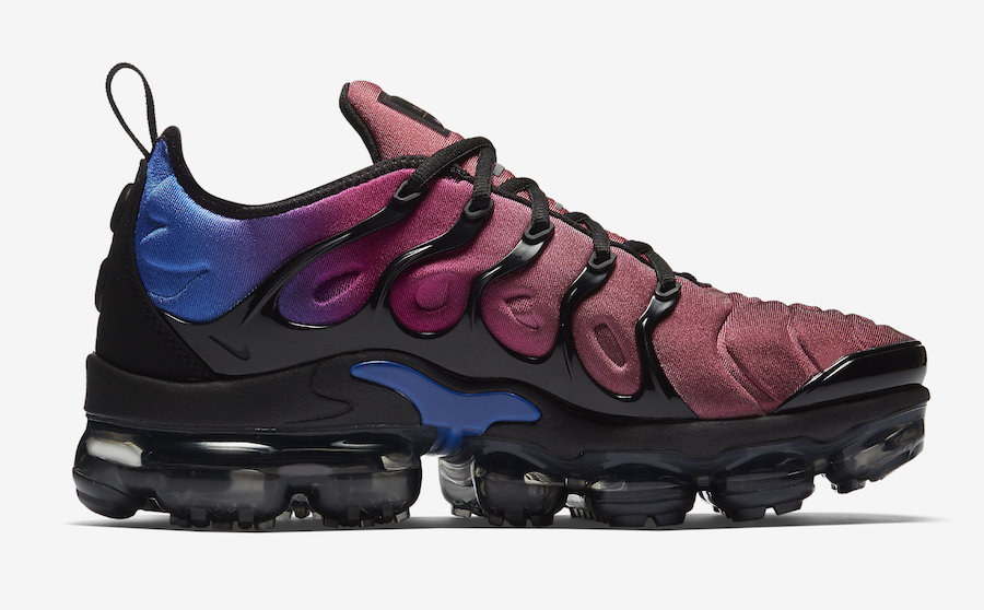 Nike,VaporMax Plus 红蓝过渡色鞋面!全新 VaporMax Plus 本月正式发售 Nike,VaporMax Plus 红蓝过渡色鞋面!全新 VaporMax Plus 本月正式发售