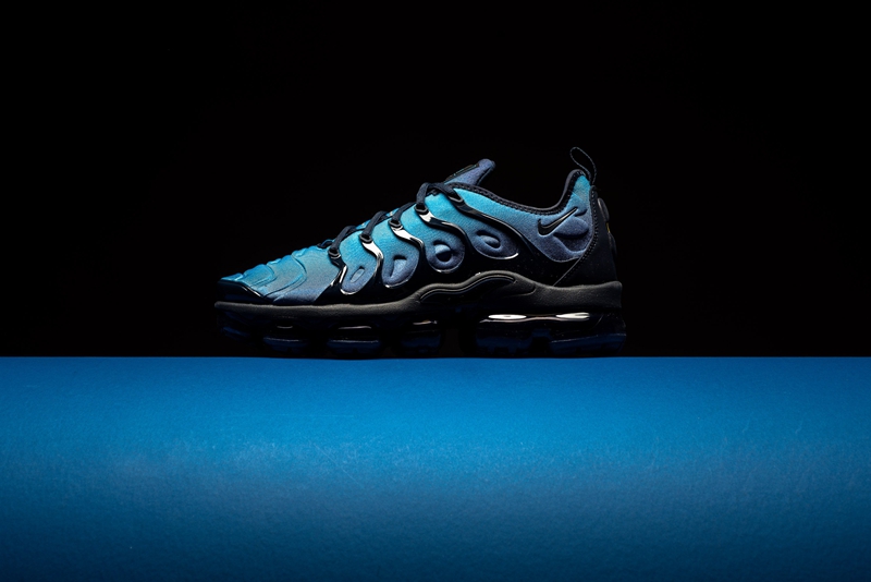 Nike,Air VaporMax Plus,924453- 魅蓝过渡配色!全新 Air VaporMax Plus 现已发售 Nike,Air VaporMax Plus,924453- 魅蓝过渡配色!全新 Air VaporMax Plus 现已发售