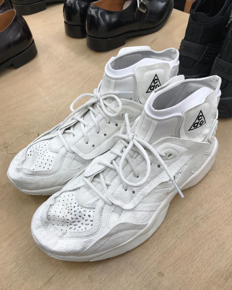 CDG,Nike ACG 还有纯黑配色!两款 CDG x Nike ACG 联名新鞋实物近赏 CDG,Nike ACG 还有纯黑配色!两款 CDG x Nike ACG 联名新鞋实物近赏