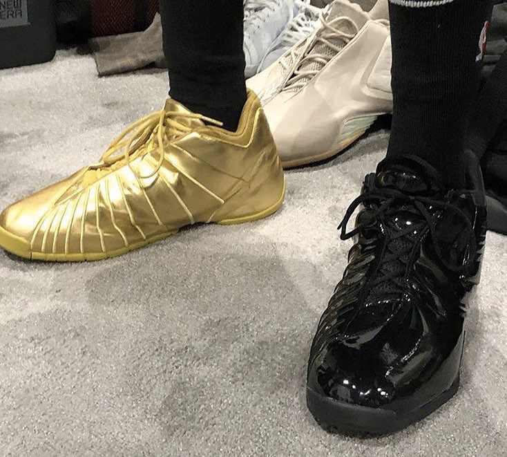 T-Mac 3,adidas 麦迪再度演绎 T-Mac 3 的鸳鸯穿法!不过这次不是蓝红搭配 T-Mac 3,adidas 麦迪再度演绎 T-Mac 3 的鸳鸯穿法!不过这次不是蓝红搭配