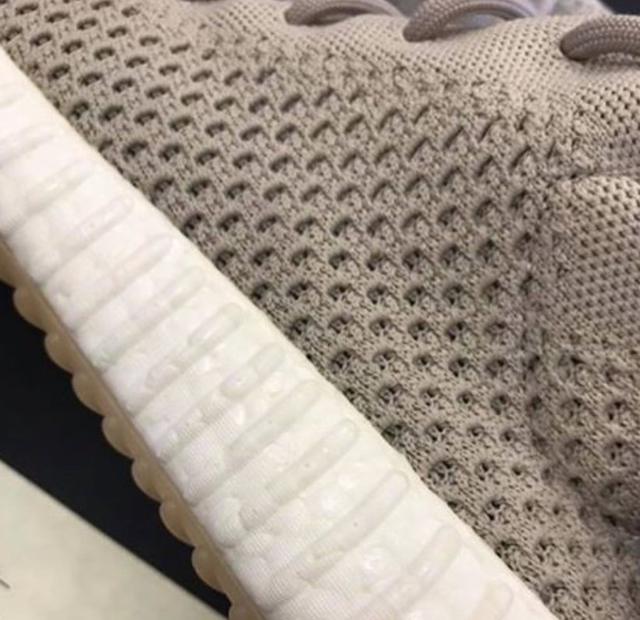 adidas,Yeezy Boost 350 Yeezy Boost 350 Sample 样品曝光!颜值真的不敢恭维! adidas,Yeezy Boost 350 Yeezy Boost 350 Sample 样品曝光!颜值真的不敢恭维!