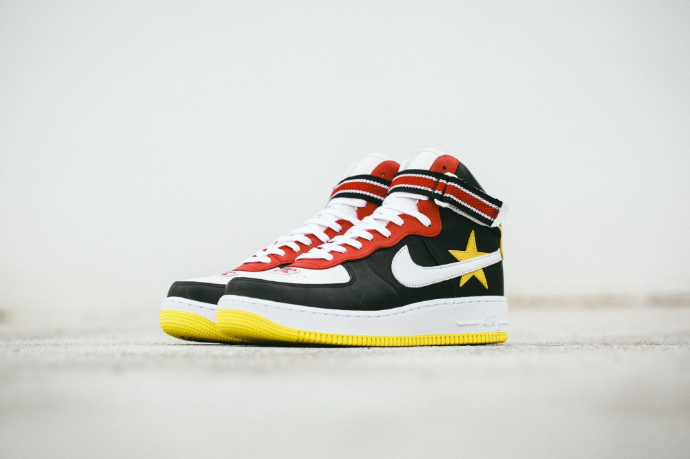Nike,RT,Air Force 1,AQ3366-600 更加大胆复古!两双全新 RT x Air Force 1 Hi 实物美图曝光 Nike,RT,Air Force 1,AQ3366-600 更加大胆复古!两双全新 RT x Air Force 1 Hi 实物美图曝光