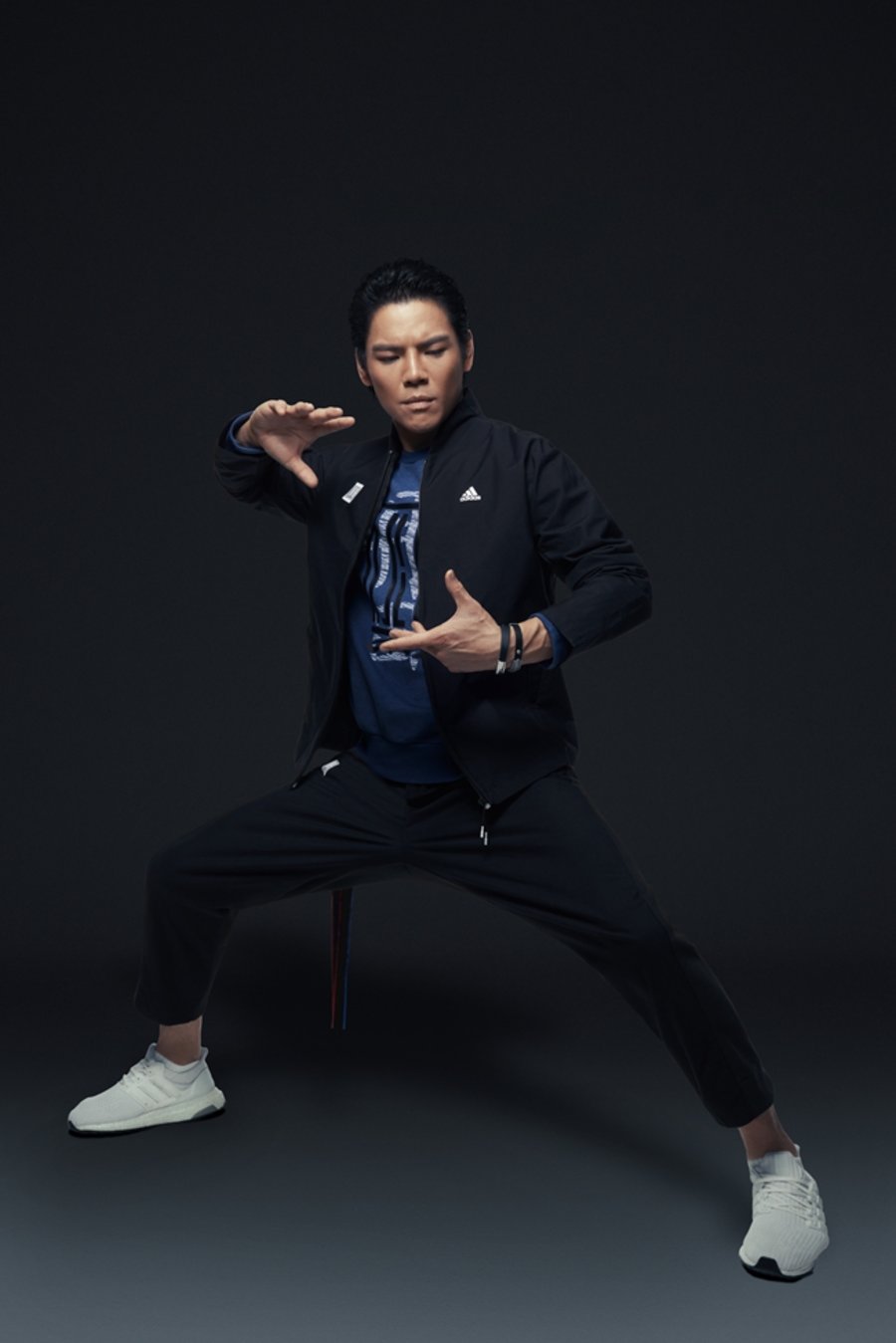 adidas 风格极简且又刚劲有力!adidas 全新武极系列服饰正式发售! adidas 风格极简且又刚劲有力!adidas 全新武极系列服饰正式发售!