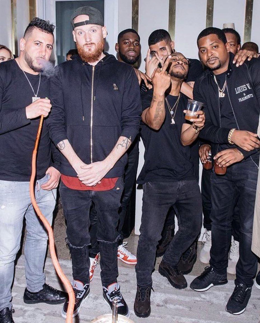 Drake,yeezy,adidas 已加盟 adidas 阵营?Drake 上脚 Yeezy 鞋款 Drake,yeezy,adidas 已加盟 adidas 阵营?Drake 上脚 Yeezy 鞋款