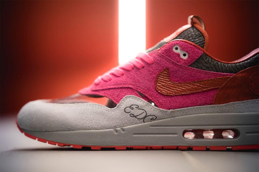 Nike,Air Max 1 专为冠希打造!这双 Air Max 1 “死亡之吻” 独一无二 Nike,Air Max 1 专为冠希打造!这双 Air Max 1 “死亡之吻” 独一无二
