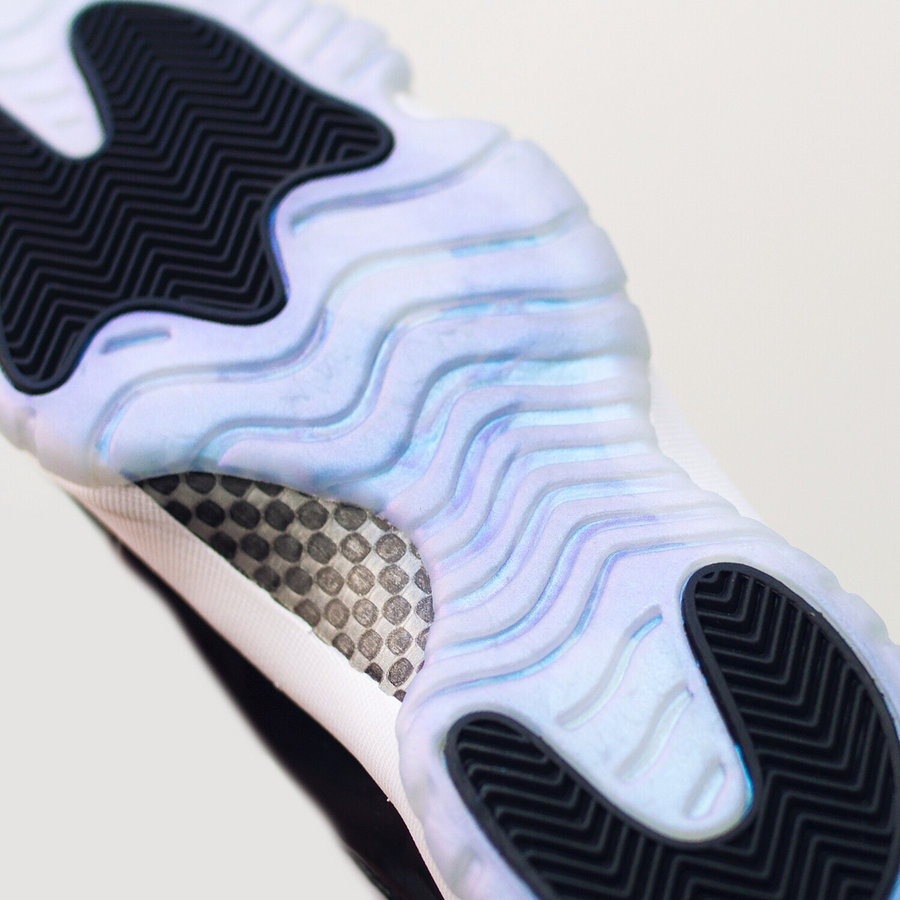 Air Jordan 11,AJ11,Iridescent, 随光线变换色彩!Air Jordan 11 “Iridescent” 实物美图抢先看 Air Jordan 11,AJ11,Iridescent, 随光线变换色彩!Air Jordan 11 “Iridescent” 实物美图抢先看