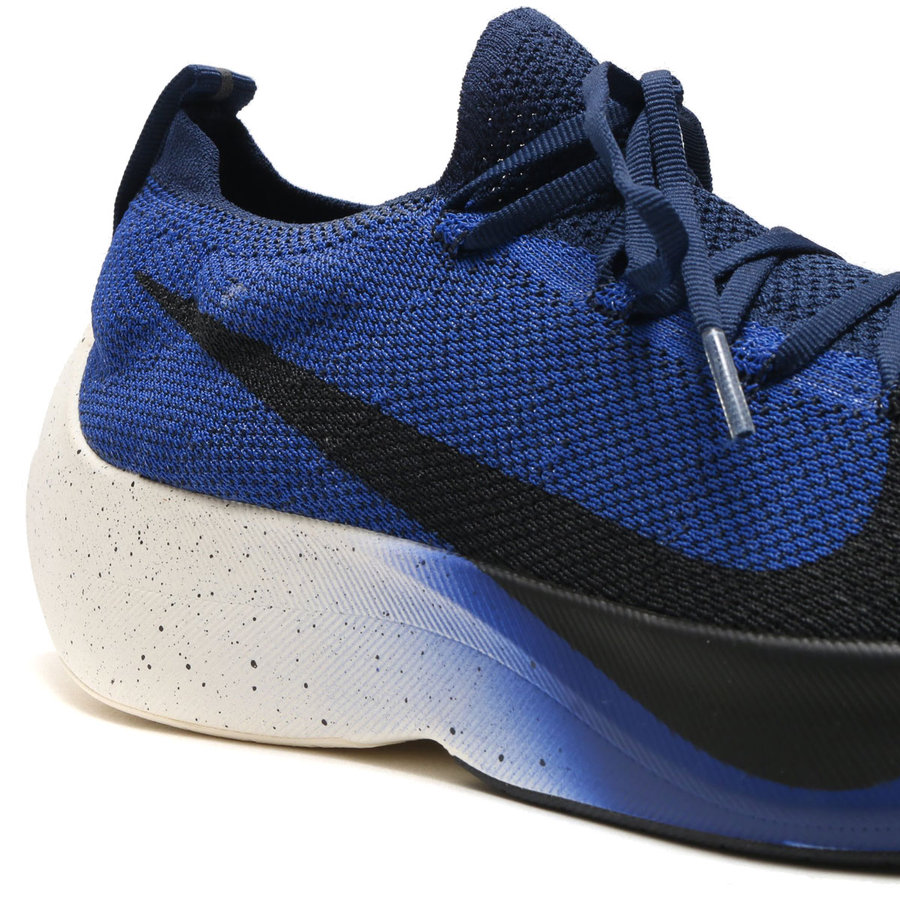 AQ1763-400,Vapor Street,Nike AQ1763-400 搭载 React 值得关注!全新白黑蓝 Nike Vapor Street 即将发售 AQ1763-400,Vapor Street,Nike AQ1763-400 搭载 React 值得关注!全新白黑蓝 Nike Vapor Street 即将发售