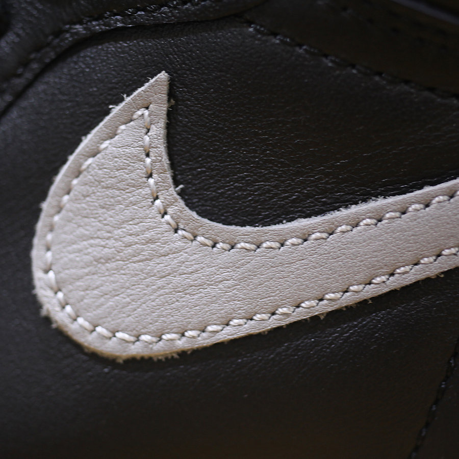 Air Jordan 1,AJ1,555088-013 实物细节真的不错!Air Jordan 1 “Shadow” 下周正式发售 Air Jordan 1,AJ1,555088-013 实物细节真的不错!Air Jordan 1 “Shadow” 下周正式发售