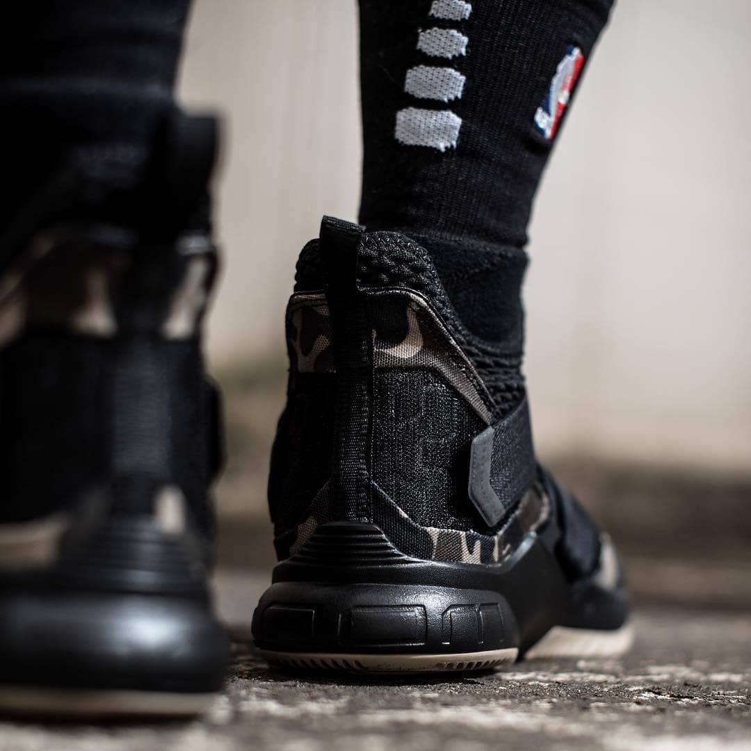 Nike,LeBron,Soldier 12,SFG,Cam 上脚效果抢先看!全新配色 LeBron Soldier 12 即将发售 Nike,LeBron,Soldier 12,SFG,Cam 上脚效果抢先看!全新配色 LeBron Soldier 12 即将发售