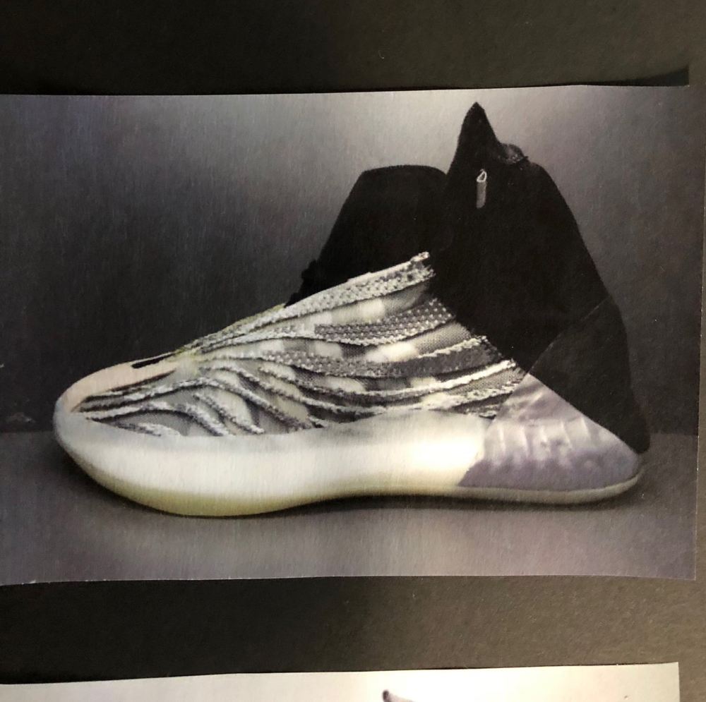 adidas, 侃爷自曝海量 Yeezy 新品!这波终极必杀你接的住吗? adidas, 侃爷自曝海量 Yeezy 新品!这波终极必杀你接的住吗?