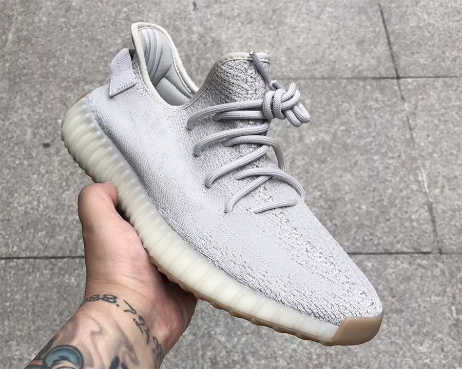 F99710,Yeezy 350 V2,Yeezy F99710 芝麻配色 8 月发售,Yeezy 350 V2 又要回归百搭的大地风格了 F99710,Yeezy 350 V2,Yeezy F99710 芝麻配色 8 月发售,Yeezy 350 V2 又要回归百搭的大地风格了