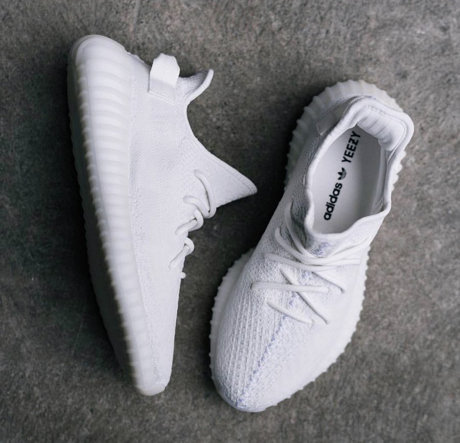 Yeezy 350 V2,CP9366 货量信息首次曝光!纯白 Yeezy 350 V2 七月再次发售 Yeezy 350 V2,CP9366 货量信息首次曝光!纯白 Yeezy 350 V2 七月再次发售