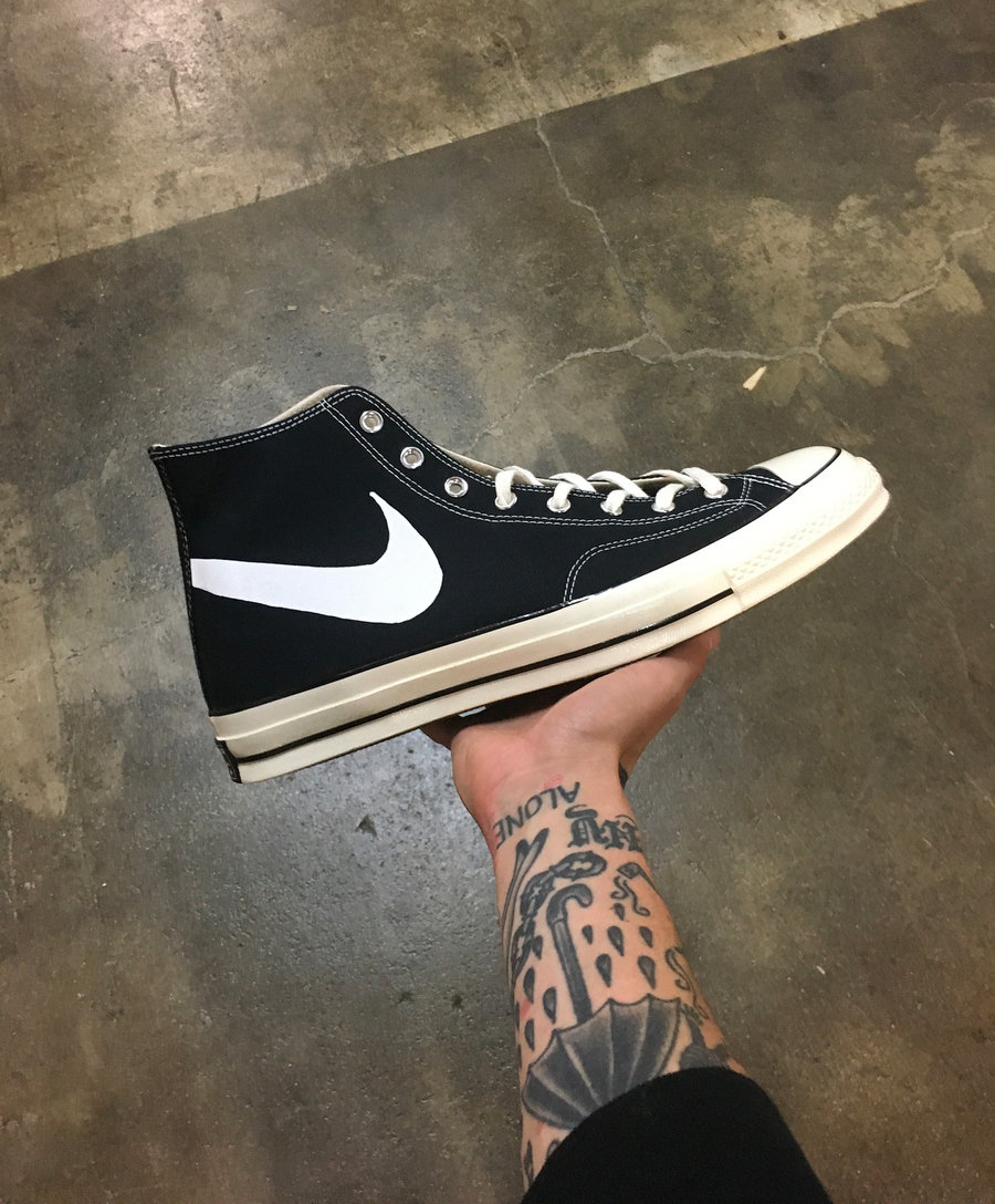 Converse,上脚,明星,詹姆斯 詹姆斯今天穿了一双带钩子的 Converse 帆布鞋… Converse,上脚,明星,詹姆斯 詹姆斯今天穿了一双带钩子的 Converse 帆布鞋…