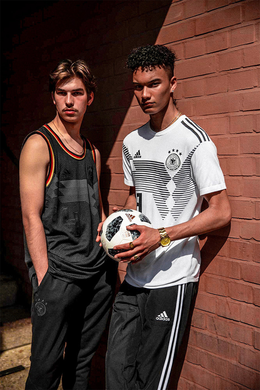 Primeknit,adidas 限量 2018 件!adidas Primeknit 德国队主场球衣刚刚上架! Primeknit,adidas 限量 2018 件!adidas Primeknit 德国队主场球衣刚刚上架!