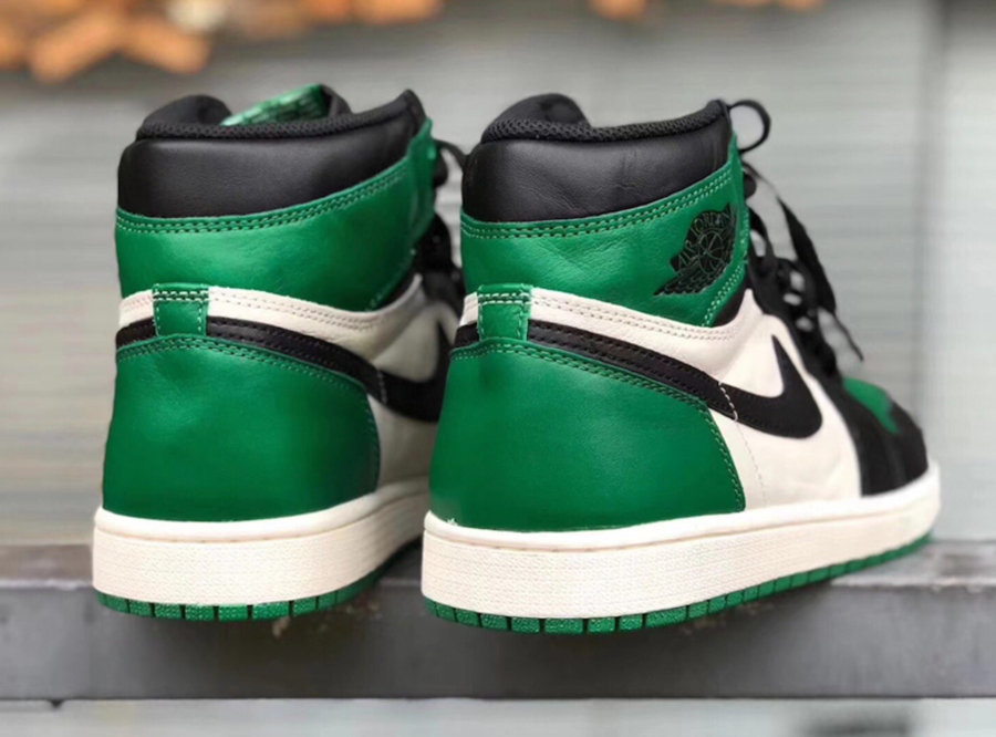 Air Jordan 1,AJ1,555088-302,发售 黑绿脚趾!Air Jordan 1 “Pine Green” 最新高清实物欣赏 Air Jordan 1,AJ1,555088-302,发售 黑绿脚趾!Air Jordan 1 “Pine Green” 最新高清实物欣赏