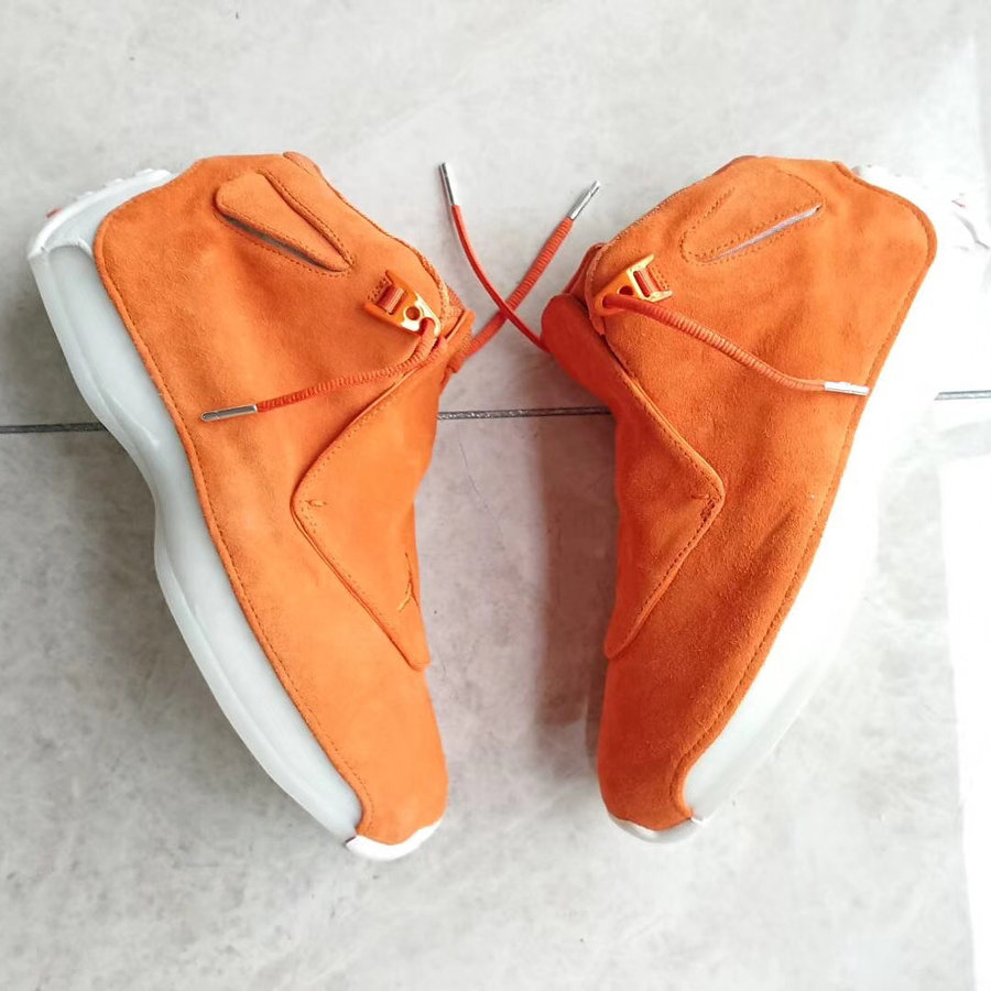 Air Jordan 18,AJ18,Yellow Sued 性能怪兽!全新配色 Air Jordan 18 “Yellow Suede” 实物亮相 Air Jordan 18,AJ18,Yellow Sued 性能怪兽!全新配色 Air Jordan 18 “Yellow Suede” 实物亮相