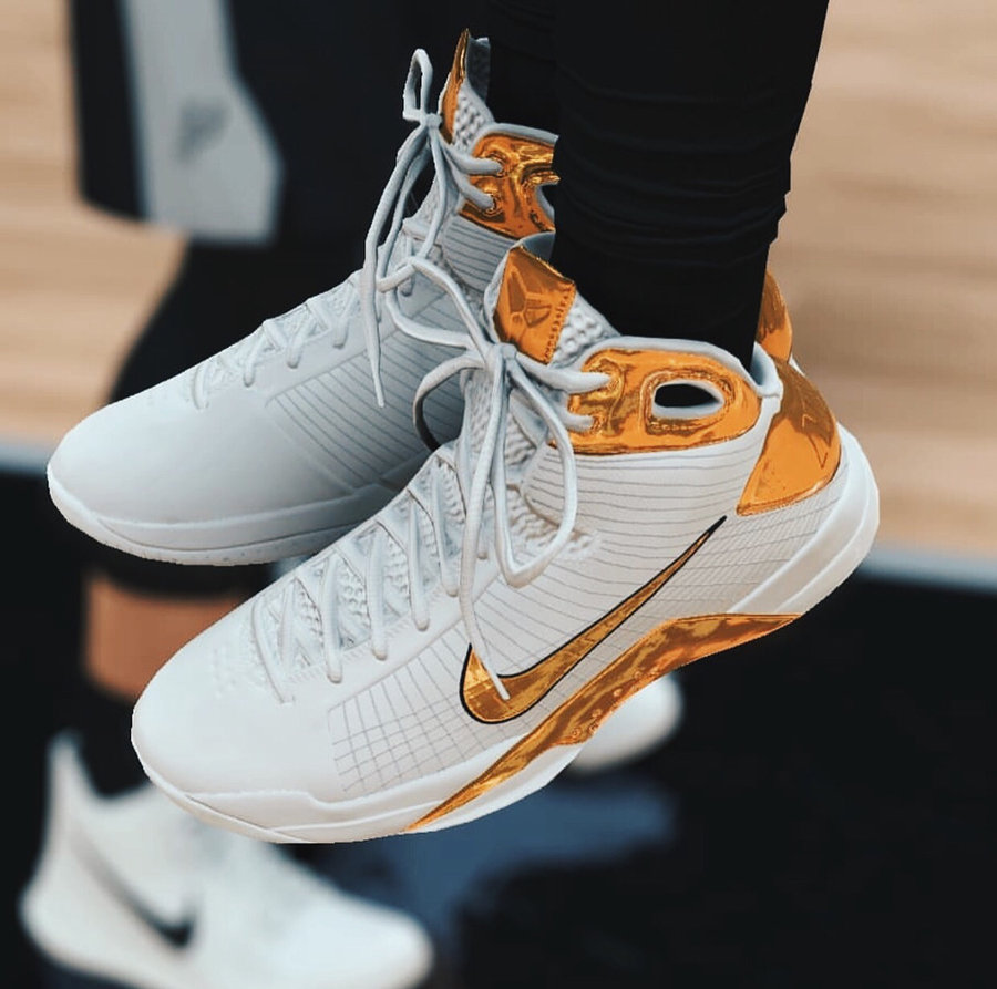Nike,Hyperdunk 2008 十周年特别配色!科比白金主题 Hyperdunk 2008 首次曝光 Nike,Hyperdunk 2008 十周年特别配色!科比白金主题 Hyperdunk 2008 首次曝光
