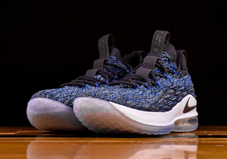 发售,Nike,LeBron 15 Low,Signal B 詹姆斯夏季战靴!全新配色 LeBron 15 Low 下周发售! 发售,Nike,LeBron 15 Low,Signal B 詹姆斯夏季战靴!全新配色 LeBron 15 Low 下周发售!