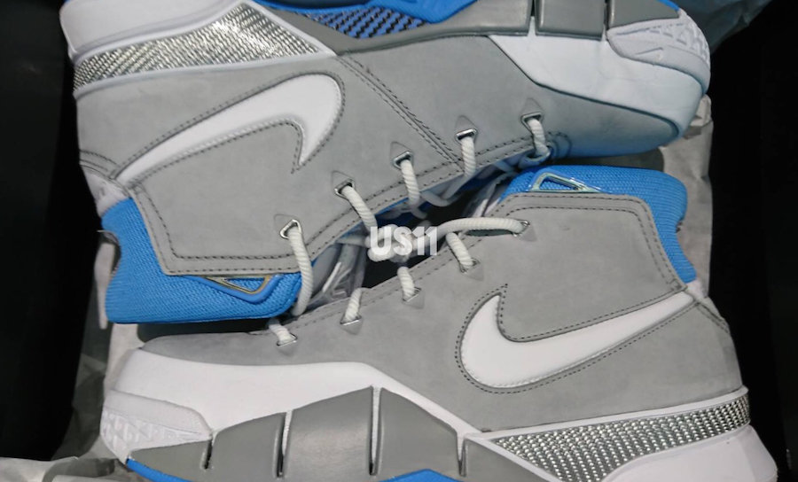 Nike,Kobe 1 Protro,发售 又一双经典元年配色!灰北卡 Kobe 1 Protro 将于今年复刻 Nike,Kobe 1 Protro,发售 又一双经典元年配色!灰北卡 Kobe 1 Protro 将于今年复刻