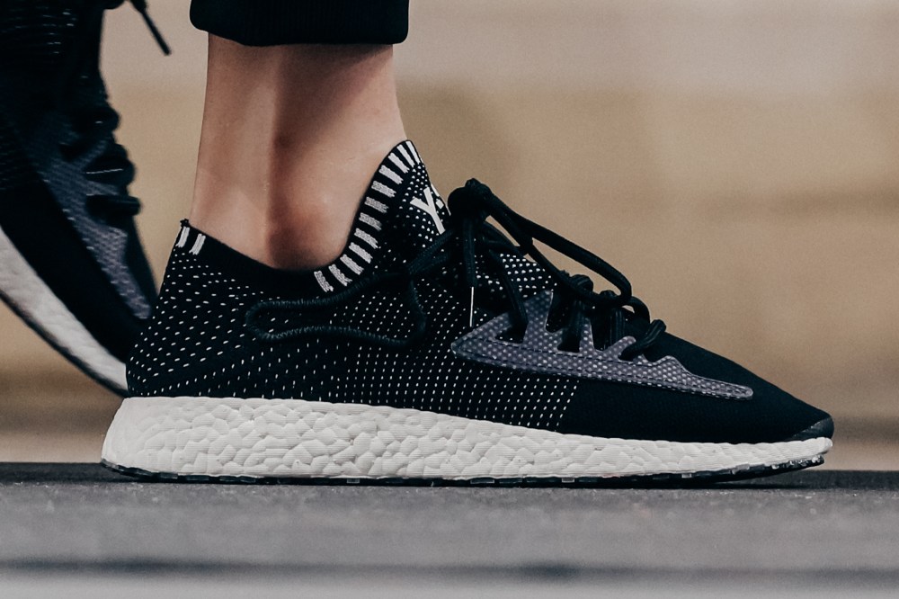 Y-3,上脚 解构与复杂的融合!Y-3 带来全新 2019 年春夏系列鞋款 Y-3,上脚 解构与复杂的融合!Y-3 带来全新 2019 年春夏系列鞋款